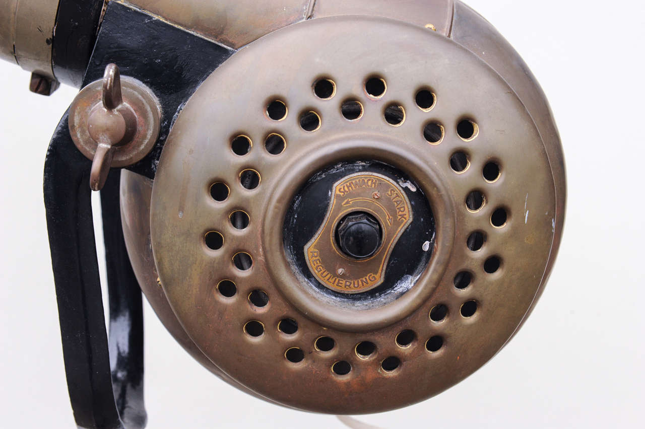 Barbers Hair Dryer On Tripod, Steampunk, Brass, Nickelplated And Cast-iron In Good Condition In Baambrugge, NL